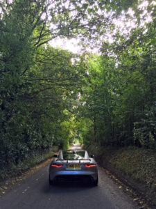 2016-jaguar-f-type-svr-7