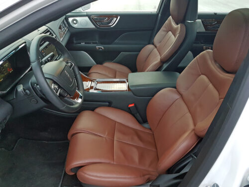 Front seats of new Lincoln Continental