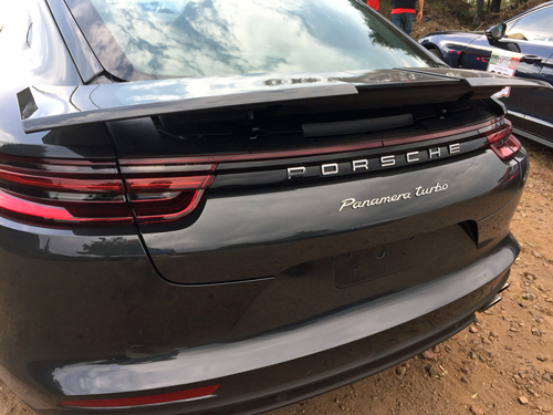 2017-Porsche-Panamera-2