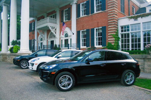 Side profile of Porsche Macan