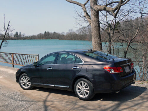 2011 Lexus ES 350 rear