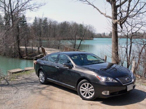 2011 Lexus ES 350 side