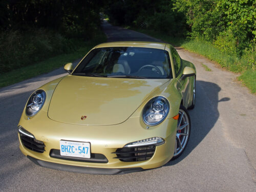 2012 Porsche 911 Carrera S front