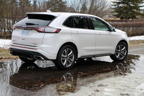 2017 Ford Edge side rear