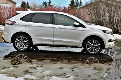 2017 Ford Edge side profile