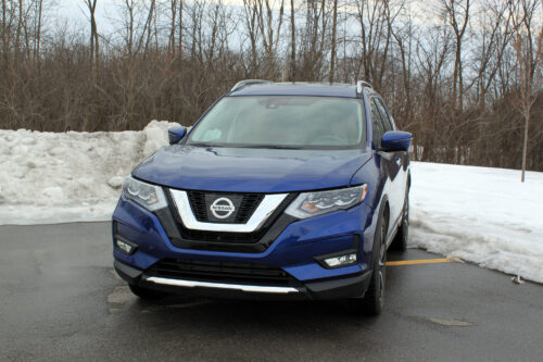 2017 Nissan Rogue front