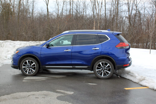 2017 Nissan Rogue side