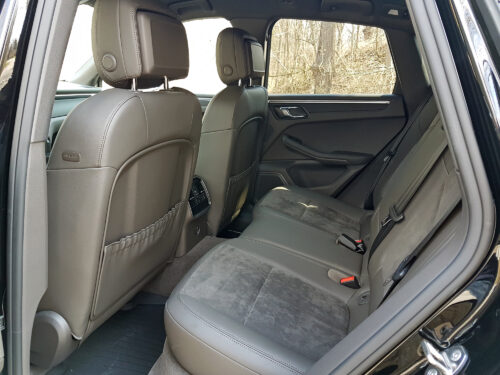 2017 Porsche Macan rear seat