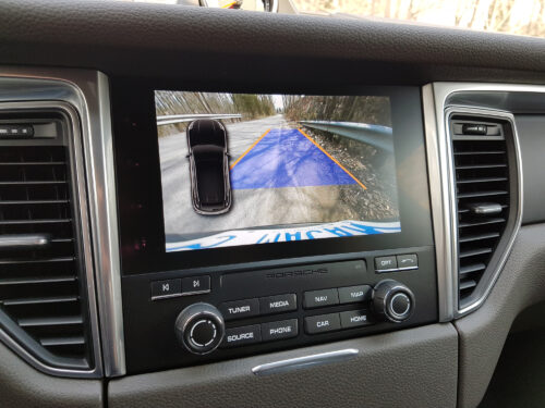 2017 Porsche Macan backup camera