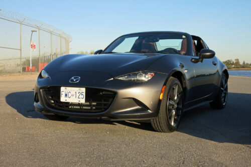 MX-5 RF vs BMW Z4