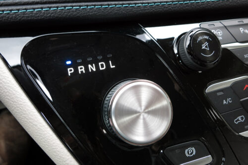 2017 Chrysler Pacifica Hybrid gear knob