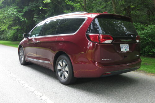 2017 Chrysler Pacifica Hybrid rear