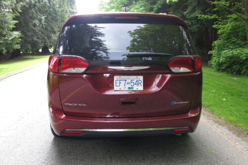 2017 Chrysler Pacifica Hybrid rear