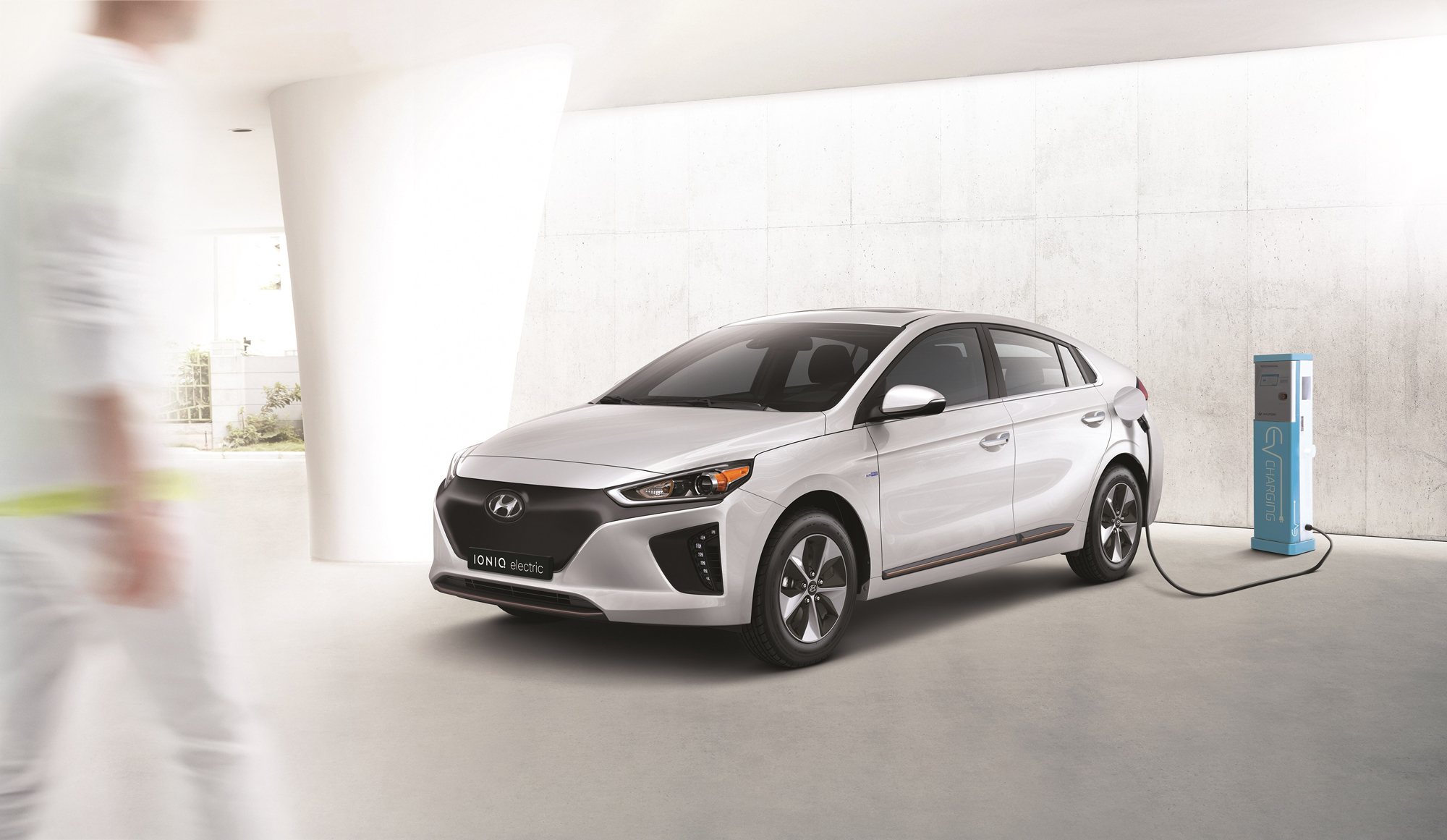 Купить хендай электрический. Ioniq Hyundai Electric car. Hyundai электрокар Ioniq. Hyundai Ioniq 8. Hyundai Ioniq 6.