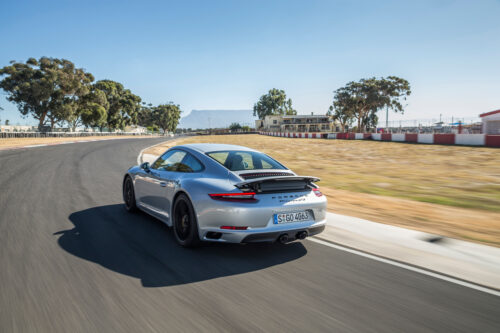 2017 Porsche 911 Carrera GTS