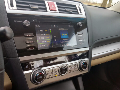 2017 Subaru Legacy 2.5i Touring console