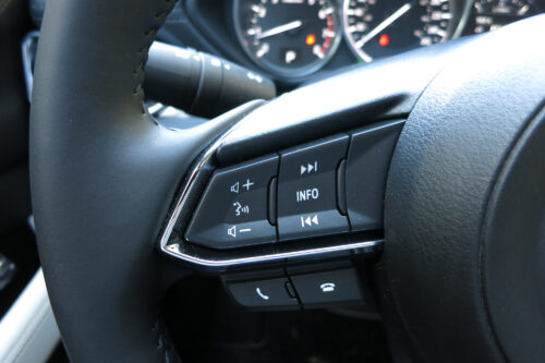 2017 Mazda CX-5 GT steering wheel