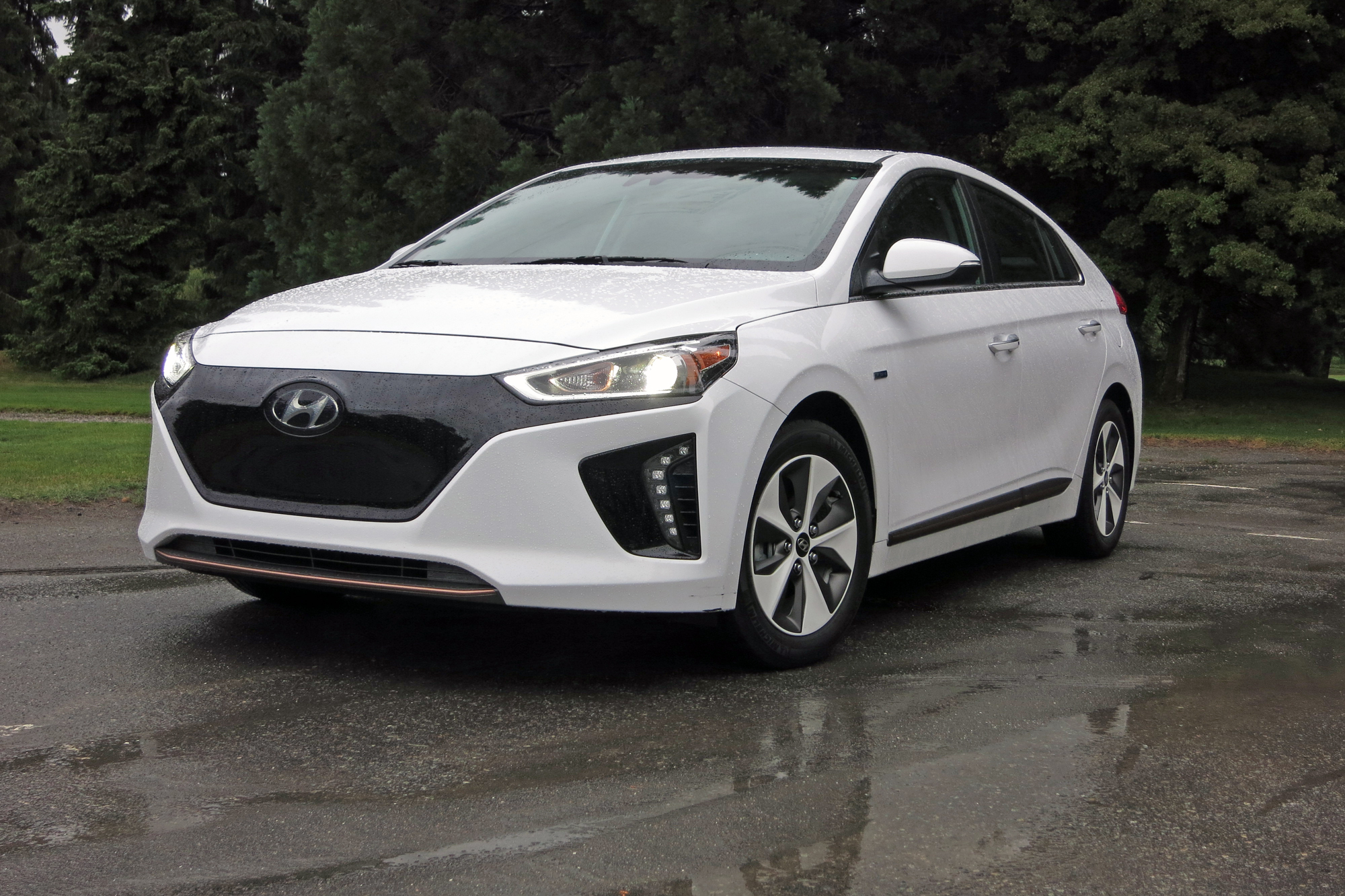 Test Drive 2017 Hyundai Ioniq Electric vicariousmag
