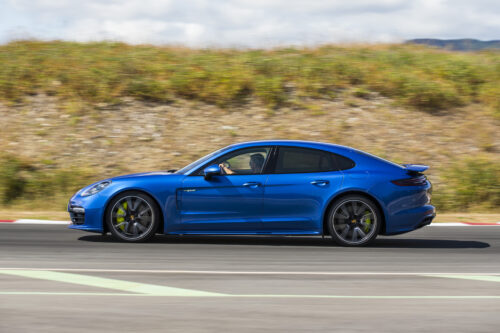 2018 Porsche Panamera Turbo S E-Hybrid