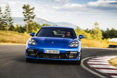 2018 Porsche Panamera Turbo S E-Hybrid