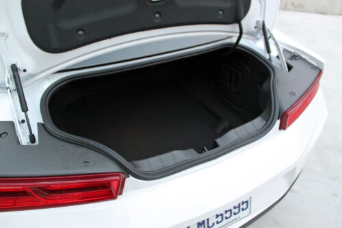 2017-Chevrolet-Camaro-trunk