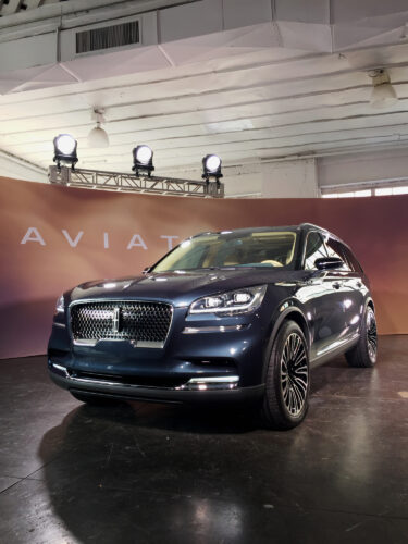 New Lincoln Aviator