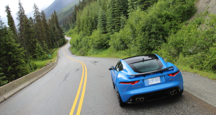 2018 Jaguar F-TYPE SVR Coupe