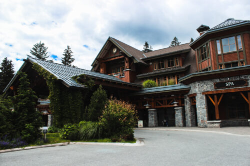 Nita Lake Lodge