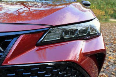 2019 Toyota Avalon XSE headlight