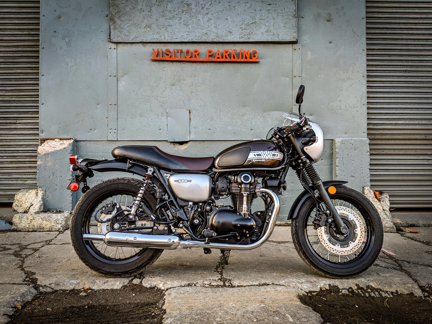 Kawasaki w800 cafe 2019 new arrivals