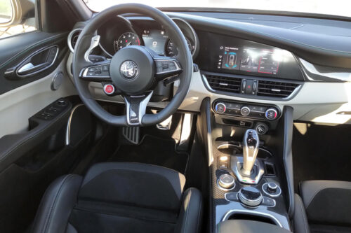 2020 Alfa Romeo Giulia-Quadrifoglio