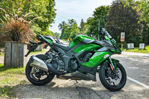 2020-Kawasaki-Ninja-1000SX-