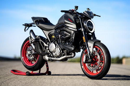 2021-Ducati-Monster-Plus-