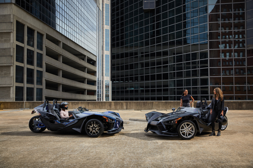 2021-Polaris-Slingshot-R-2