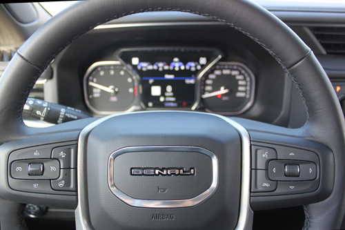 2021-GMC-Yukon-Denali-interior-dash