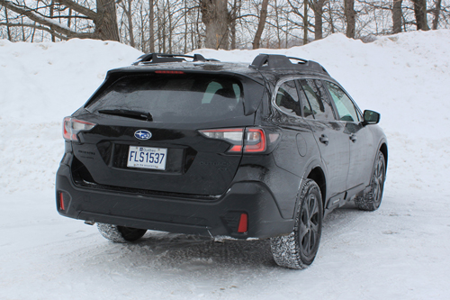 2021-Subaru-Outback-Exterior-rear