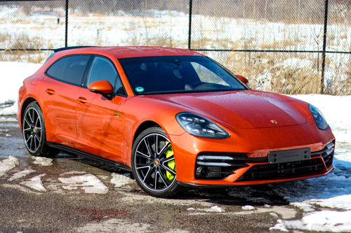 2021-Porsche-Panamera-Turbo-S-eHybrid-Sport-Turismo-2