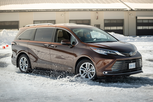 2021-Toyota-Sienna