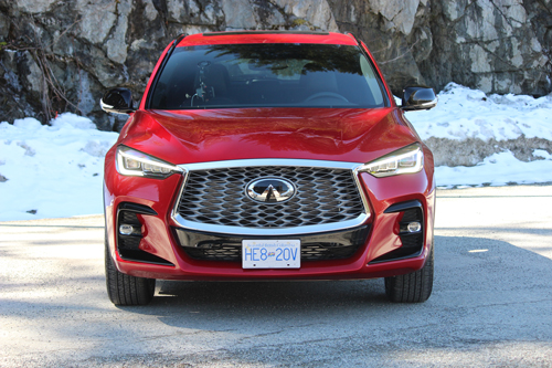 2022-Infiniti-QX55-front