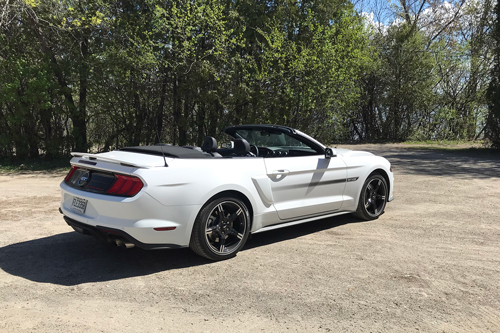 2021-Ford-Mustang-GT-Convertible-2