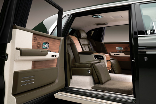 Phantom-Oribe-A-bespoke-Rolls-Royce-Phantom-in-collaboration-with-Hermes