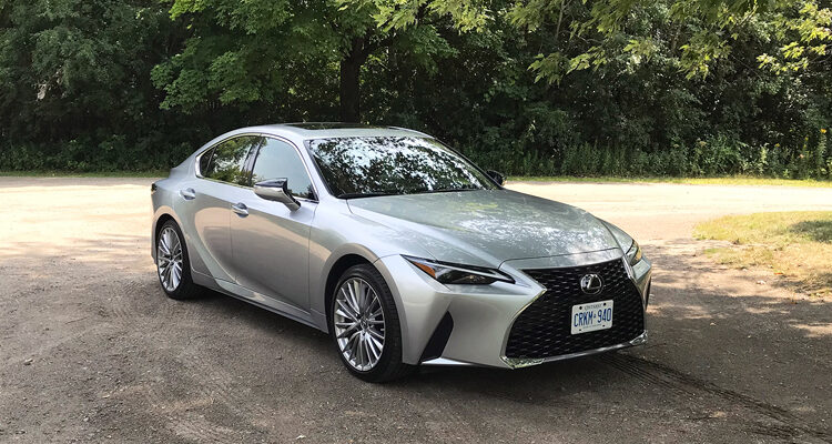 2021-Lexus-IS-300-Exterior-1