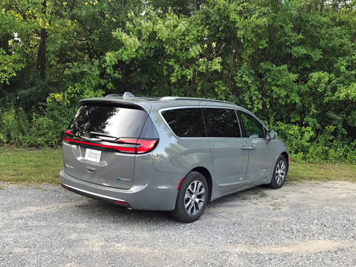 2021-Chrysler-Pacifica-Hybrid-rear-side