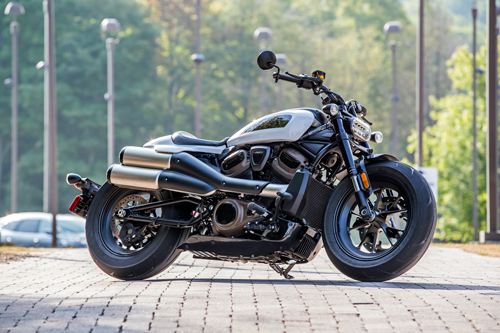 2021-Harley-Davidson-Sportster-S-front-side