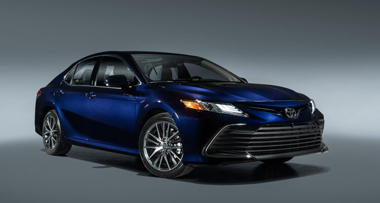 2021-Toyota-Camry-XLE-1