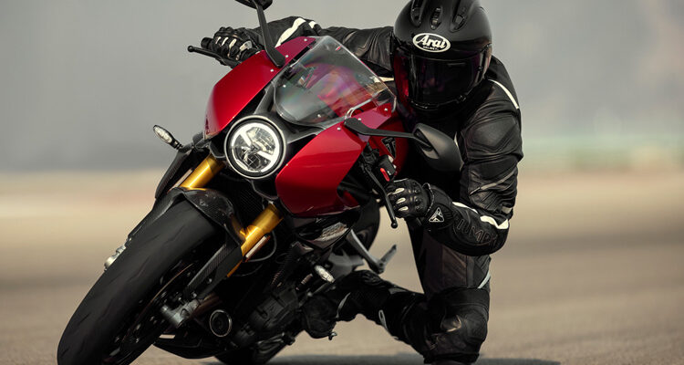 2022-Triumph-Speed-Triple-1200-RR-1