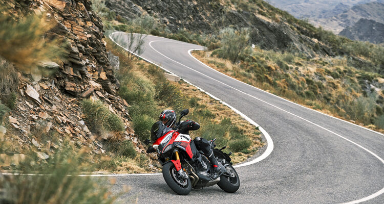 2022-Ducati-Multistrada-V4-PikesPeak