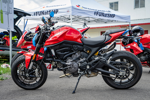 2021-Ducati-Monster-1