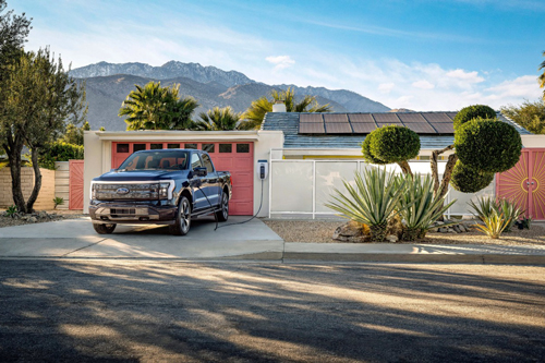 F-150_Lightning_Solar-Charging