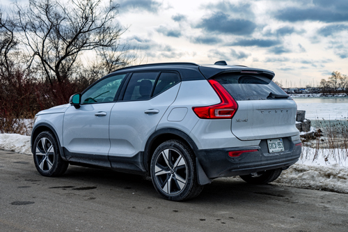 2022_Volvo_XC40_Recharge-Rear-three-quarter